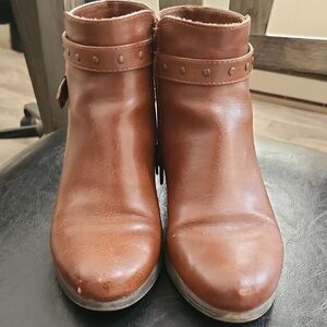 Naturalizer Leather Ankle Booties